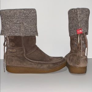 The North Face “Alana” boots